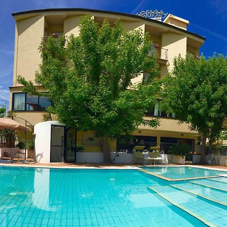 Hotel Mehari Riccione Exterior foto